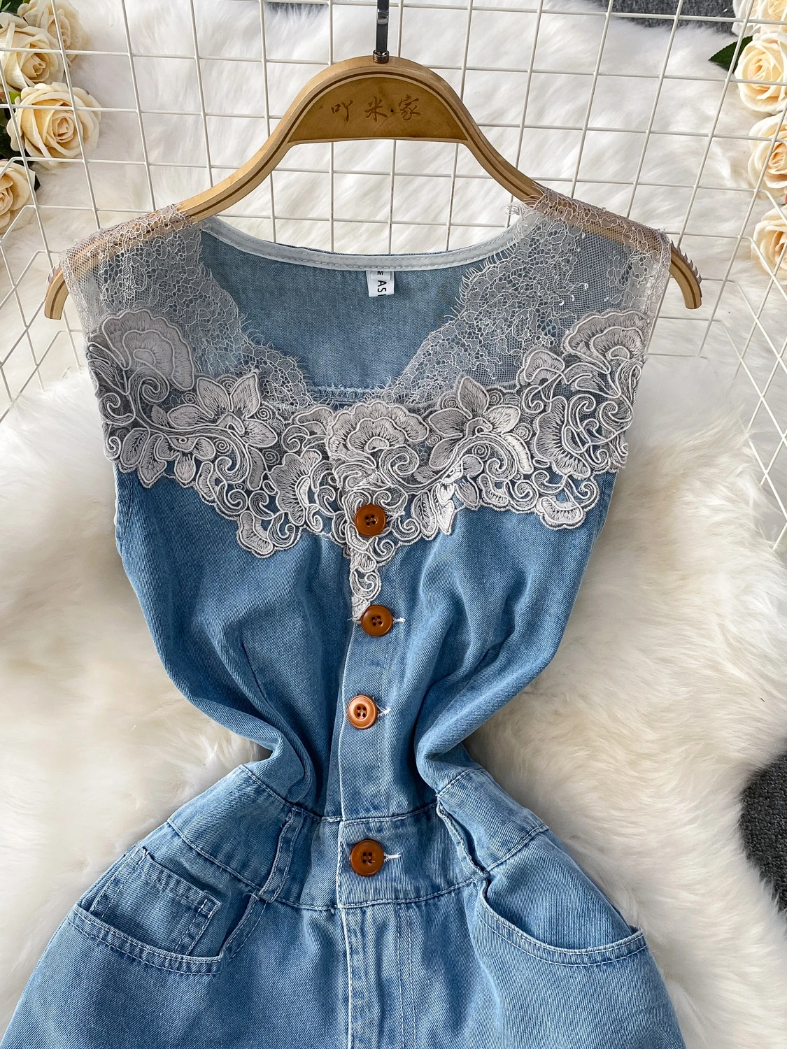 Amerykańska retro spódnica dżinsowa z koronkowymi wstawkami, dekolt w serek, wysoki stan, wyszczuplająca, długa, idealna na lato, do pracy.