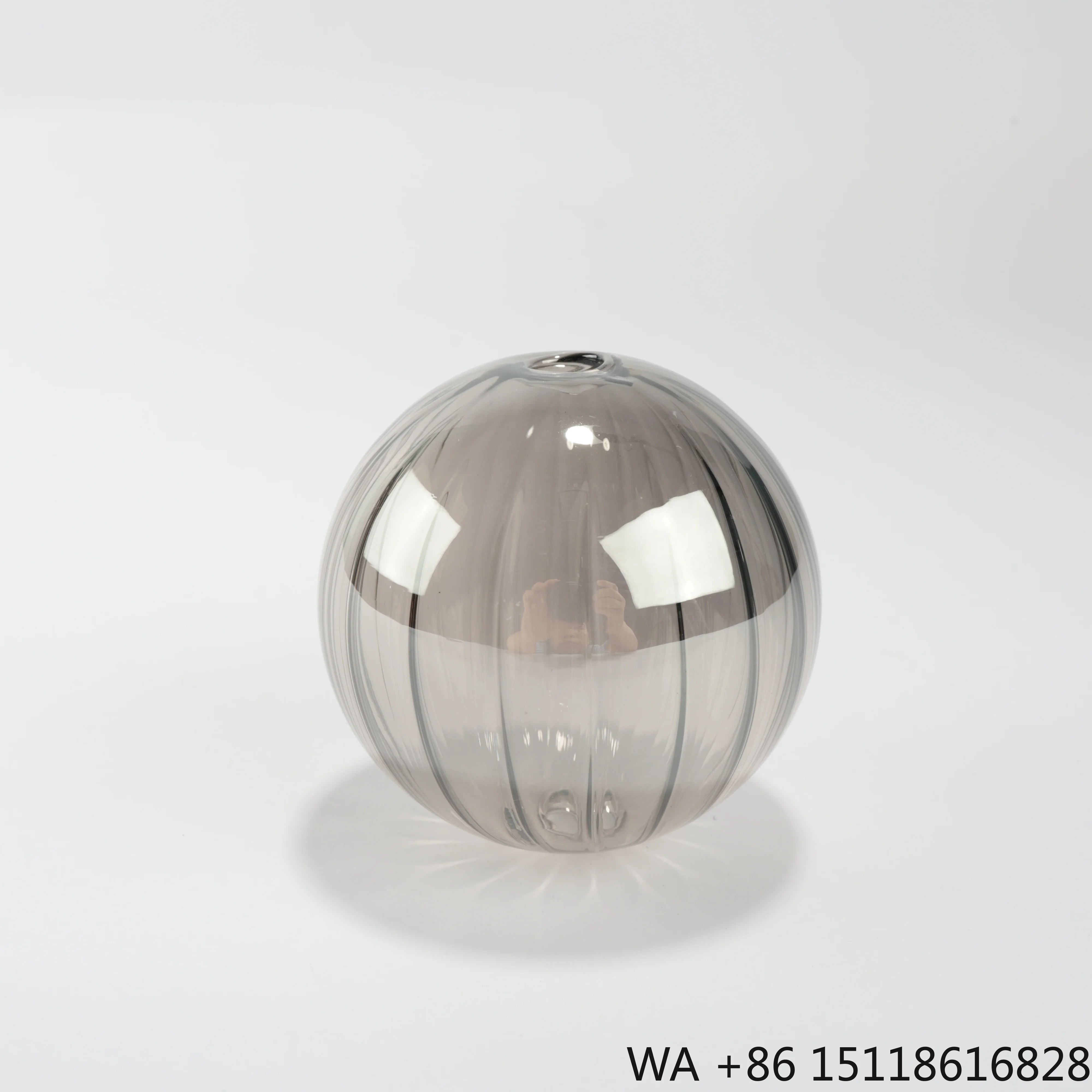 Contemporary Smoke Spherical Borosilicate Glass Lampshade Custom Logo Blown Glass Globe Indoor Decorative Light Accessory
