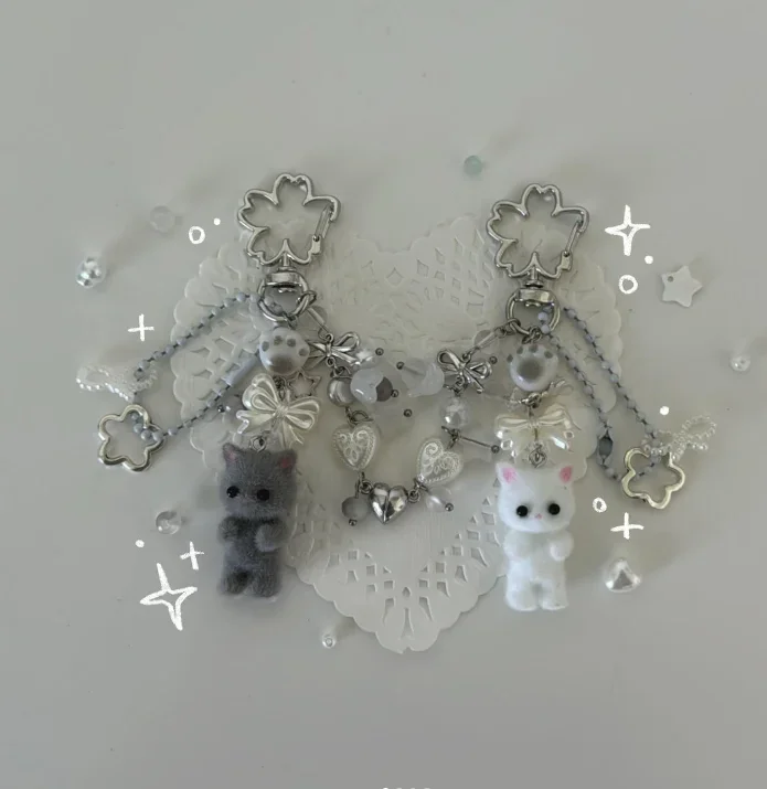 Y2K  matching cat keychains! ‍⬛