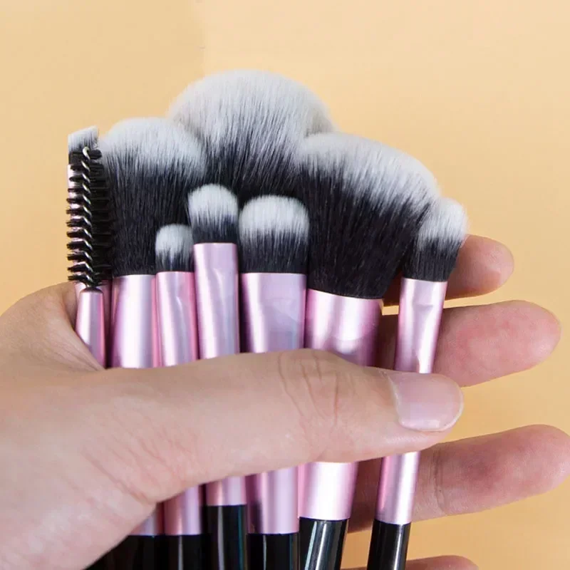 Juego de Mini brochas de maquillaje suaves para viaje, 10 Uds., brocha portátil para sombra de ojos, base en polvo, corrector de pestañas, colorete, juego de brochas de maquillaje