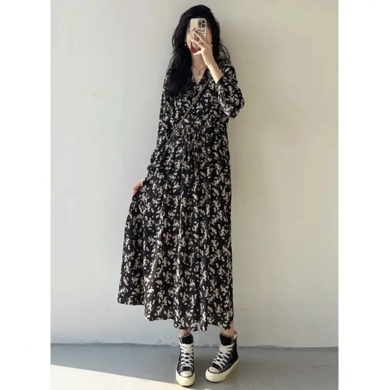 Elegante vestido Midi Vintage con cuello en V para mujer, mangas abullonadas, estampado, manga larga, ceñido al cuerpo, vestidos de noche de graduación, Corea, negro, primavera 2024