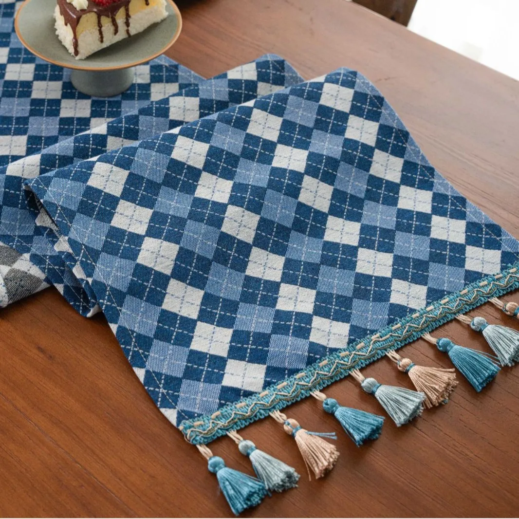 

American Retro Jacquard Table Runner Nordic Living Room Home Decoration TV Cabinet Cover Scarf Bed Tail Flag Coffee Table Decor