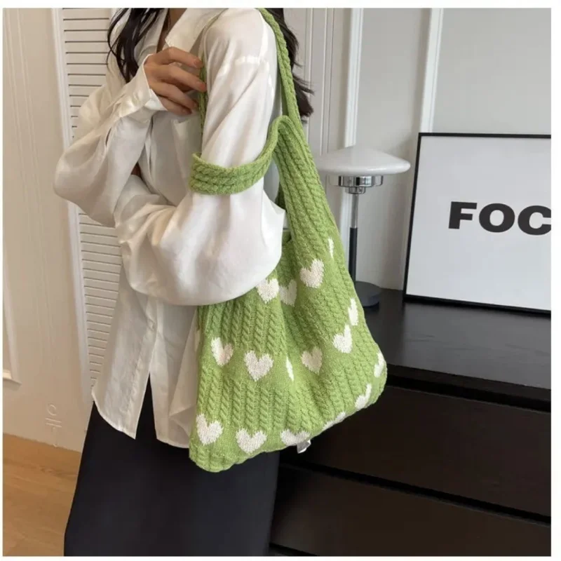 

Women’s Luxury Shoulder Bag – Designer Style Purse with Sleek Design and High Quality for Daily and Evening Use