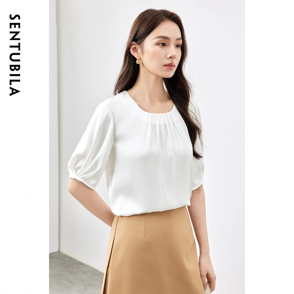 

SENTUBILA женская белая шифоновая блузка 2023 летние рубашки с коротким рукавом и круглым вырезом элегантные свободные офисные женские топы 152V57956