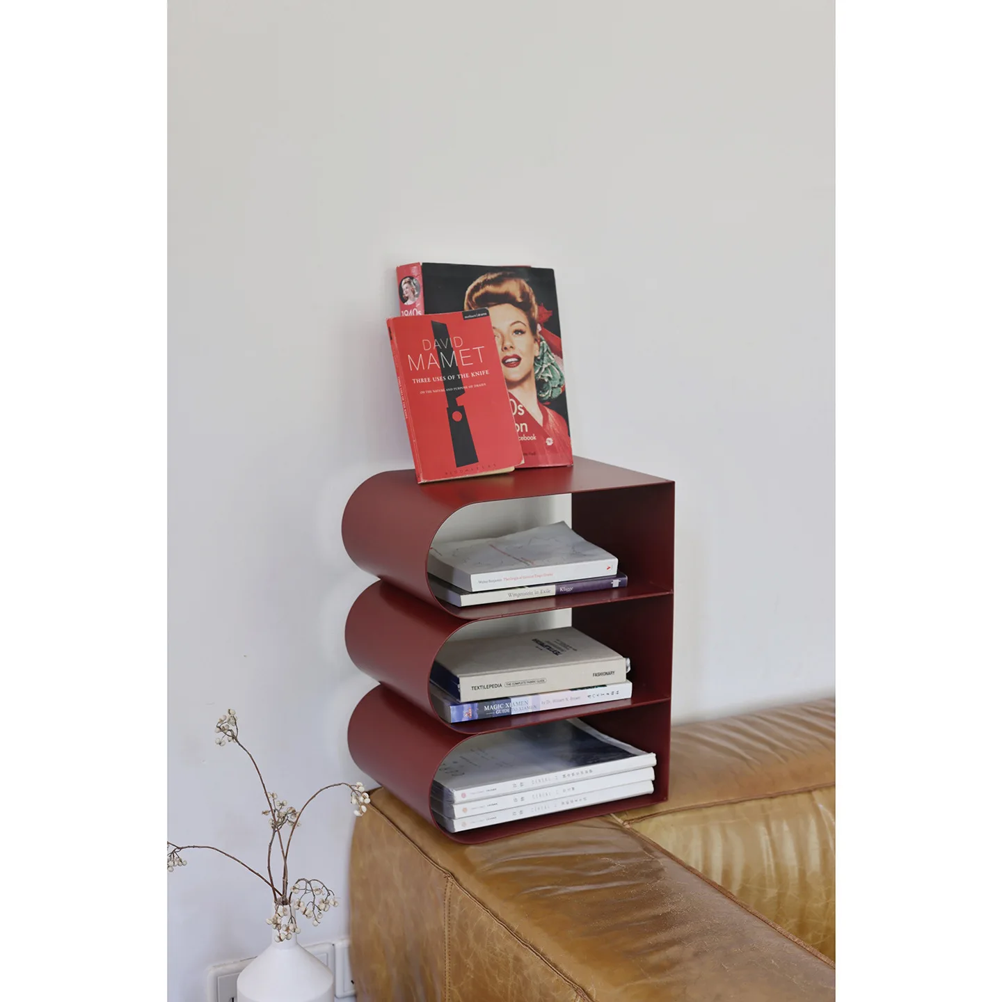 

Nordic designer metal book and newspaper rack, household living room simple magazine rack, storage display rack, floor-to-ceilin