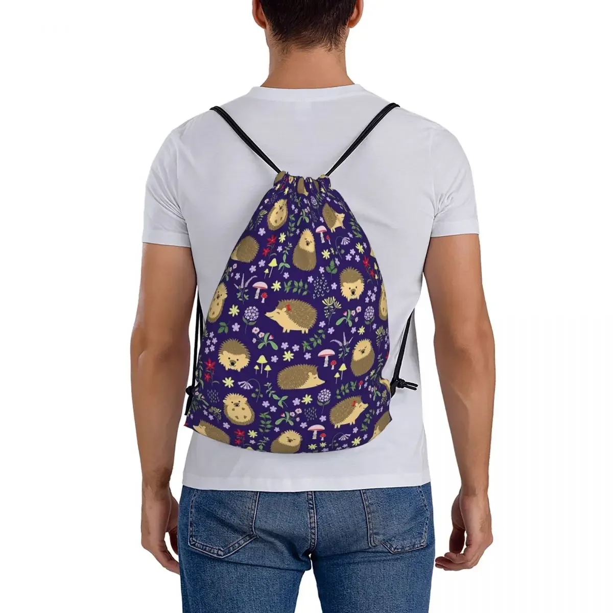 Mochila de erizos en un bosque morado mágico, bolsas con cordón portátiles, paquete de cordón, bolsa deportiva de bolsillo para estudiantes de viaje