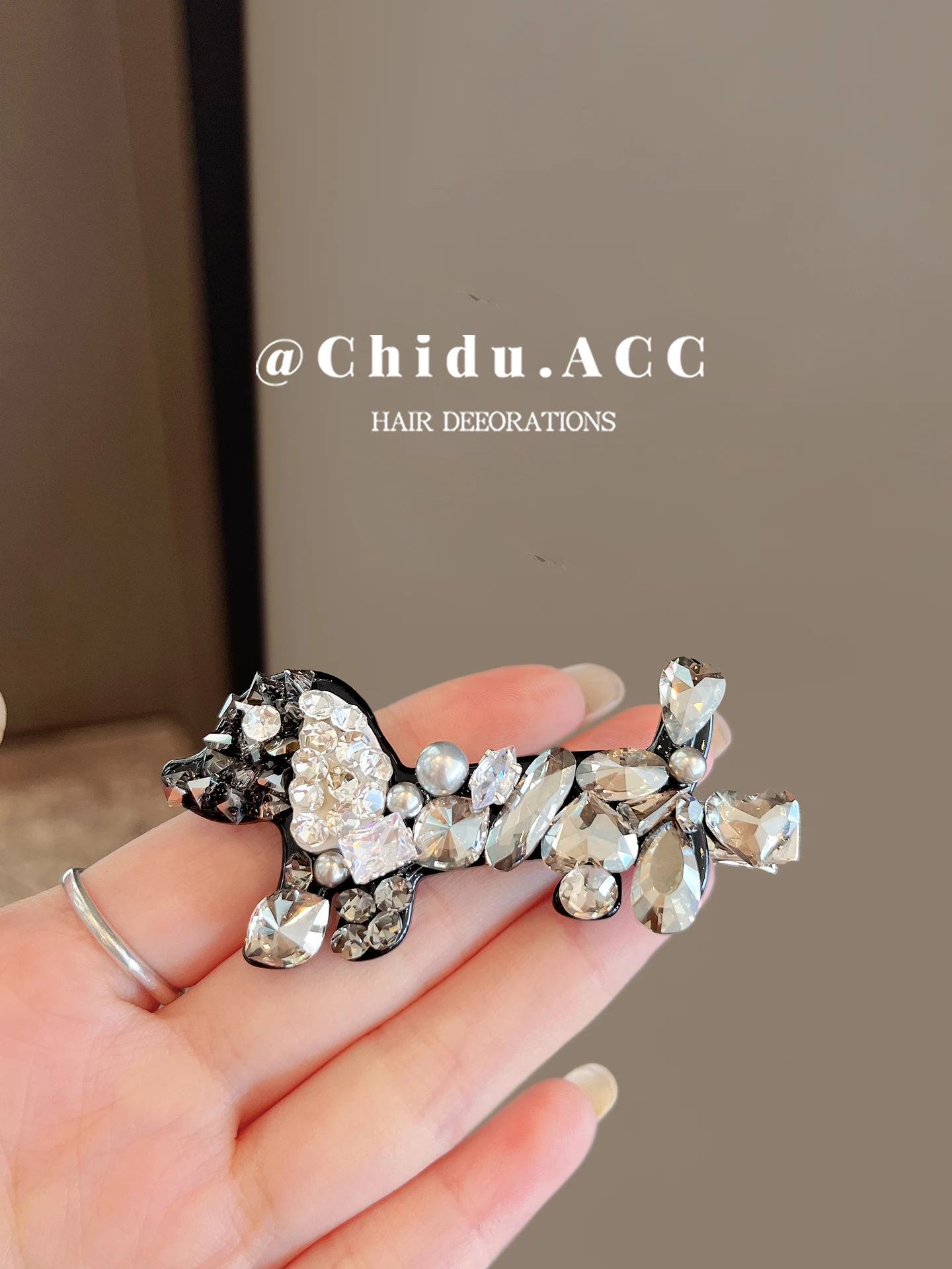 presilha-de-cabelo-retro-resistente-com-design-de-diamante-presilha-elegante-para-franja-lateral-design-estiloso-luxo-simples-acessorios-de-cabelo-versateis