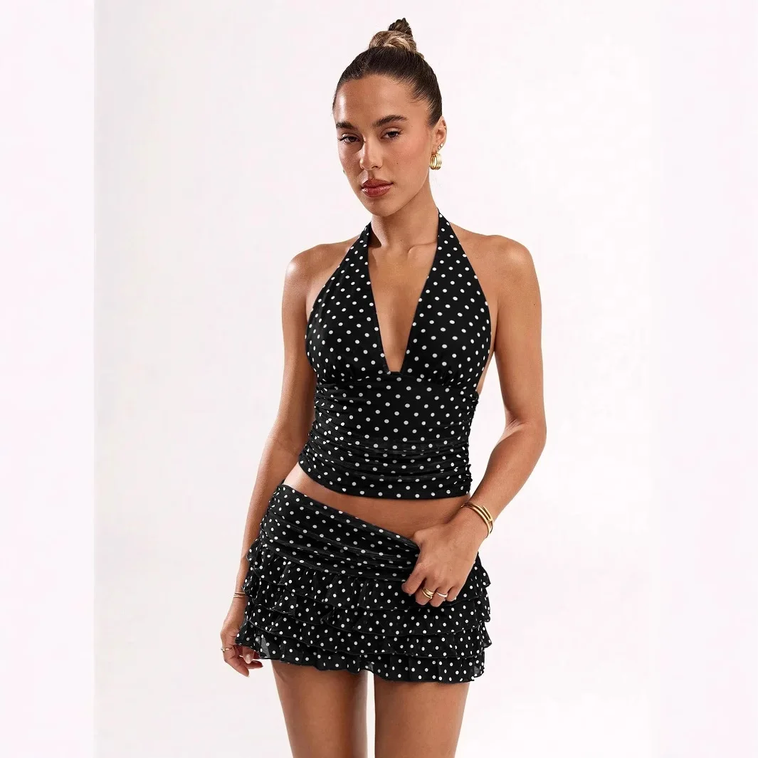 

Hot selling women's clothing in Europe and America, sexy polka dot printed neck hanging vest, black fungus edge short skirt set