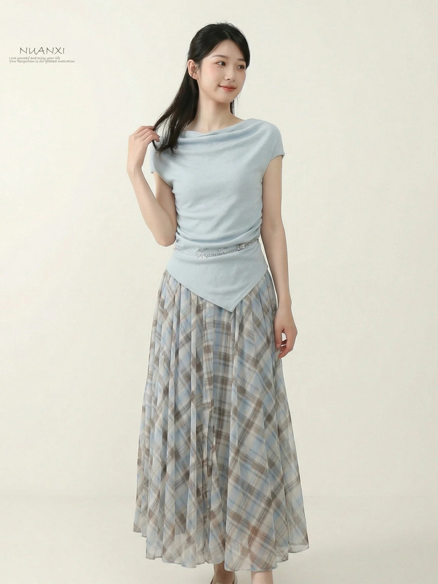 

Korean Style Warm Nuanxi 2026 Women's Summer Design Sense Asymmetrical Plaid Top And Half Skirt Two-Piece Set High Waist