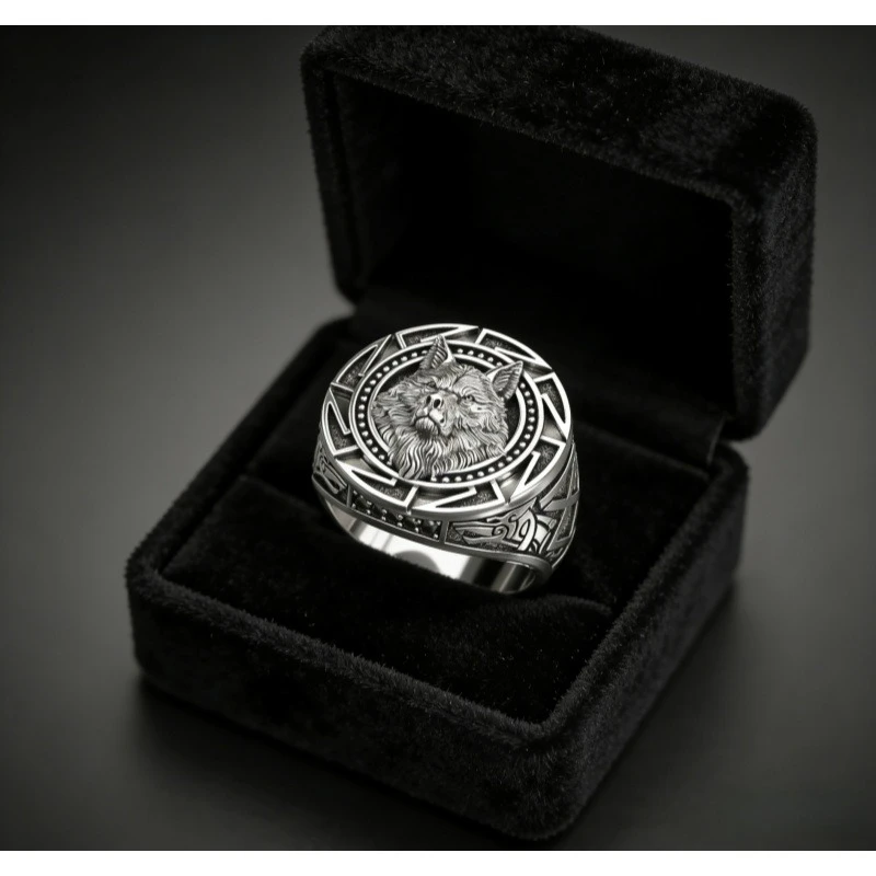 925 Sterling Silver Ring Retro Wolf Totem Thai Silver Ring Warrior Wolf Head Men\'s Ring