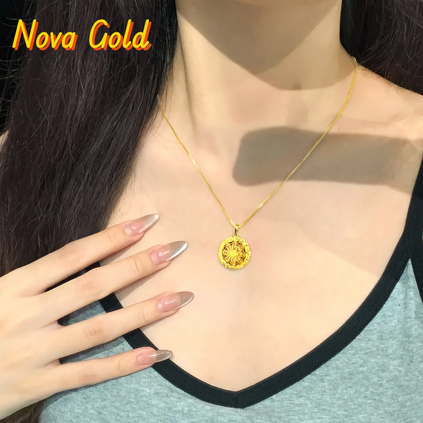 NovaGlod Gold store luxury real gold jewelry 24k au9999 certifid flashing hollow crushed ice pendant women's exquisite necklace