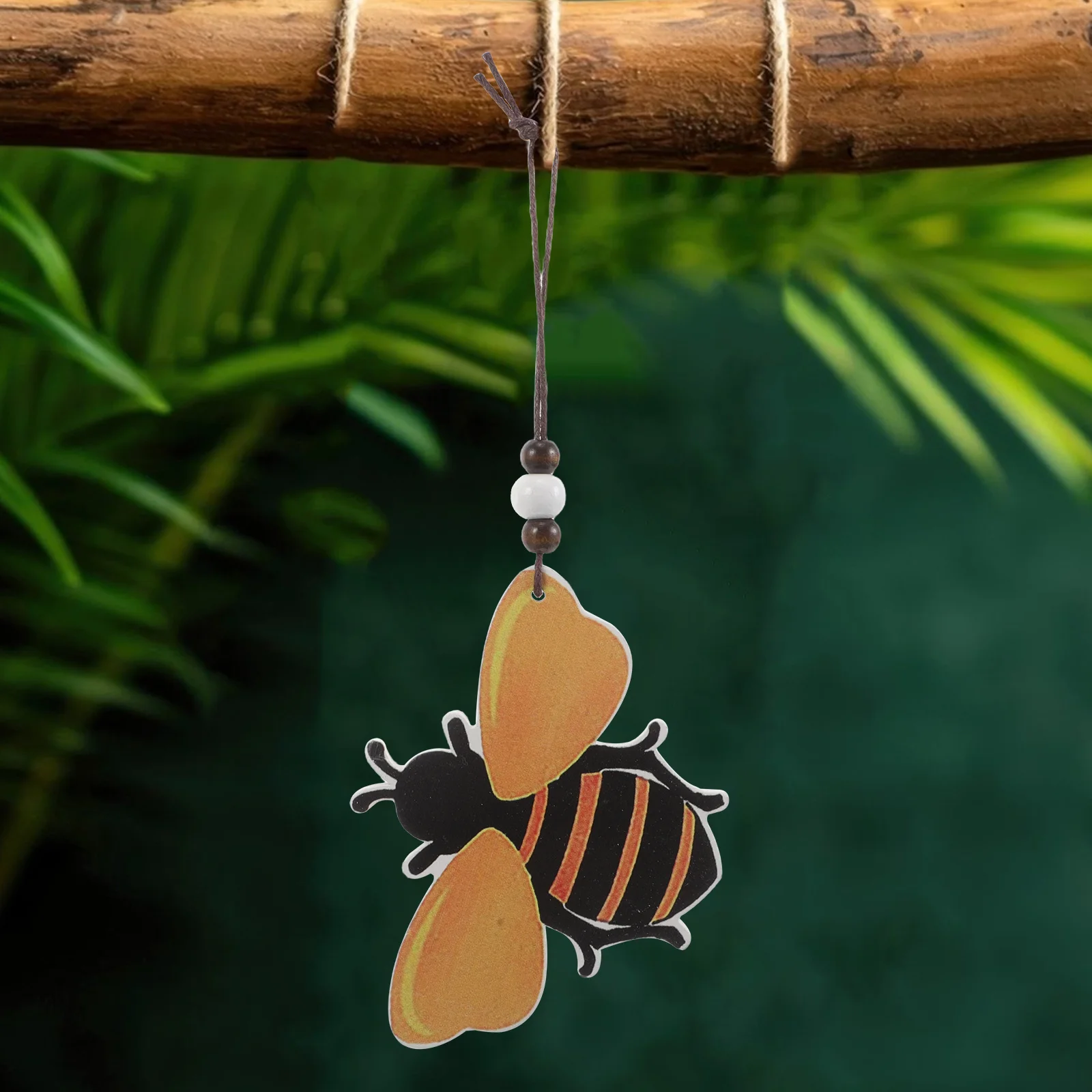 

6pcs Bee Wooden Hanger Decor Rustic Vintage Insect Statue Boxwood Tiny Craft Bees Decoration For Home Party Wall Hanging Wood