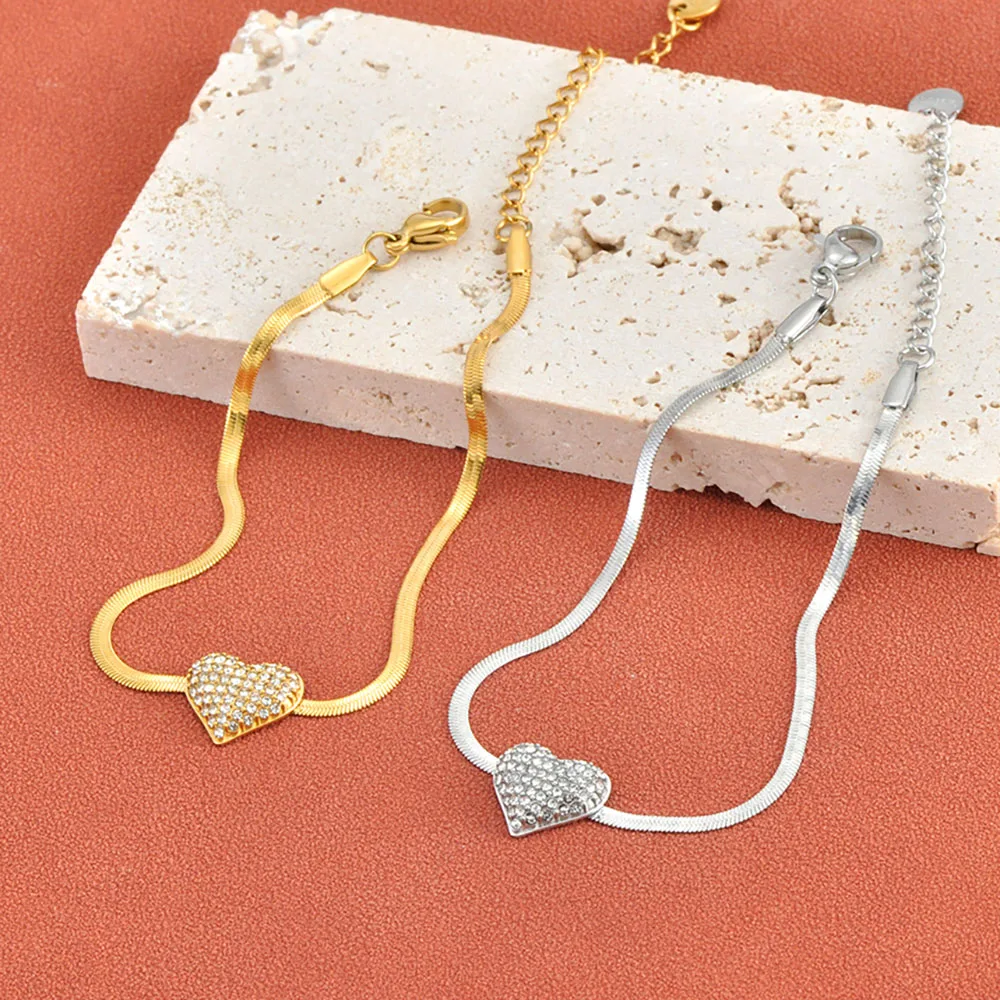 Lokaer Edelstahl-Armband mit Pavé-Fassung und Strass-Herz für Damen, wasserdicht, goldfarben, Schlangenkette, Party-Schmuck, B26003