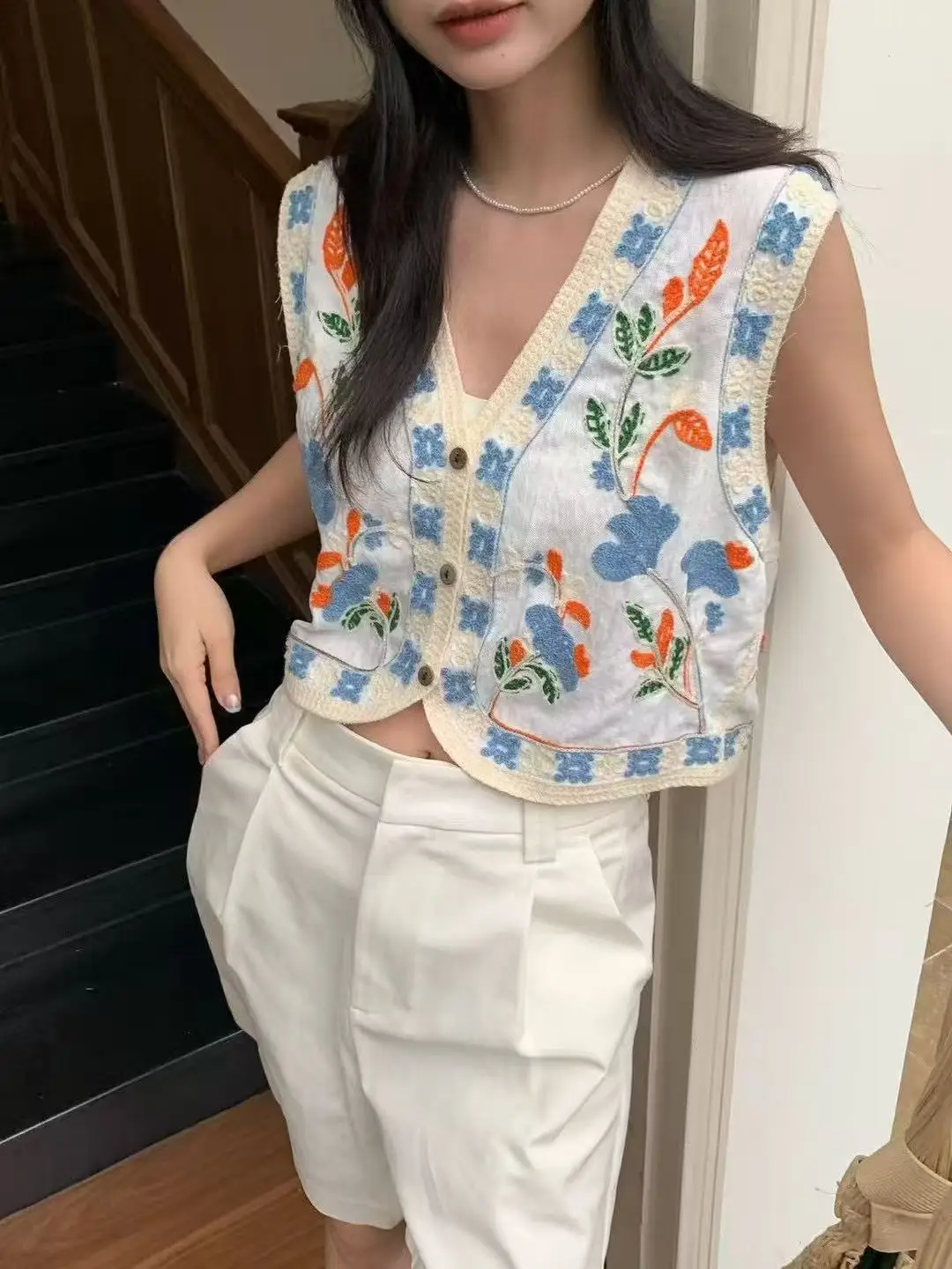 Bloemen geborduurd gehaakt vest voor dames getextureerd opengewerkt mouwloos vest met knopen zomer Boho Beach Festival Outfit