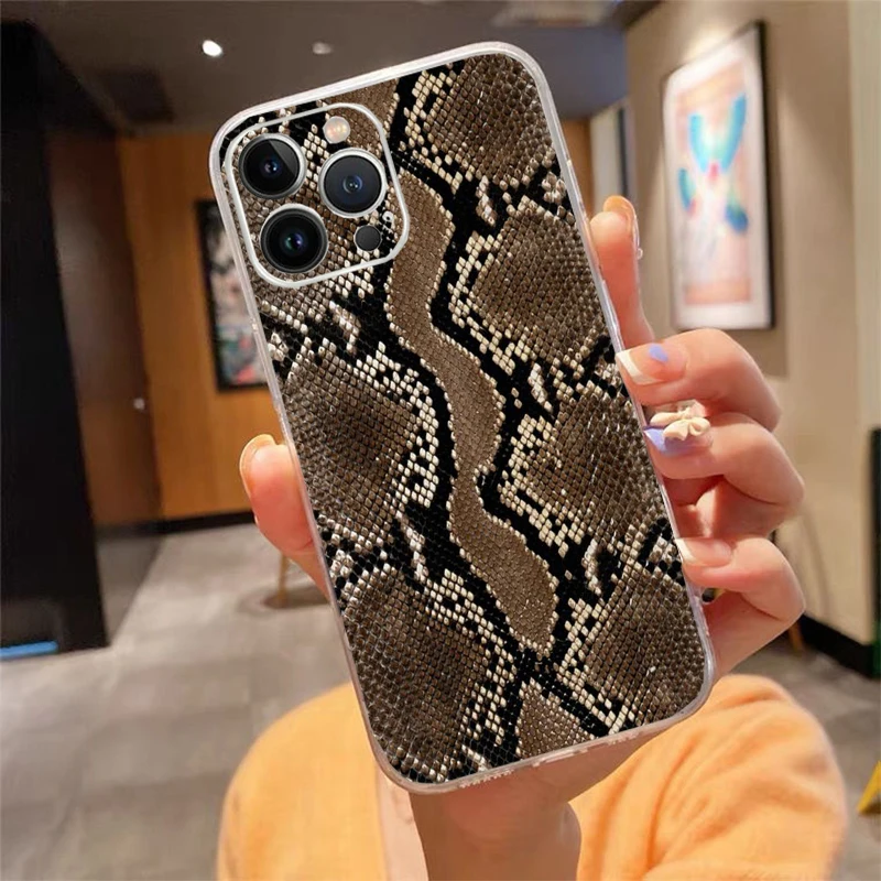 

Phone Case For iphone 17 Pro Max 17 Air 16 15 14 13 Pro Max 15 16 Pro 15Plus Snake