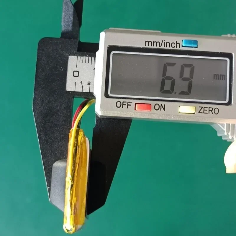 3.7 فولت، 803035   بطارية ليثيوم بوليمر 800 مللي أمبير في الساعة، لـ MP3، MP4، MP5، GPS، راديو، بنك الطاقة، مكبرات صوت صغيرة، المصابيح الخلفية للدراجة، أضواء LED، مروحة