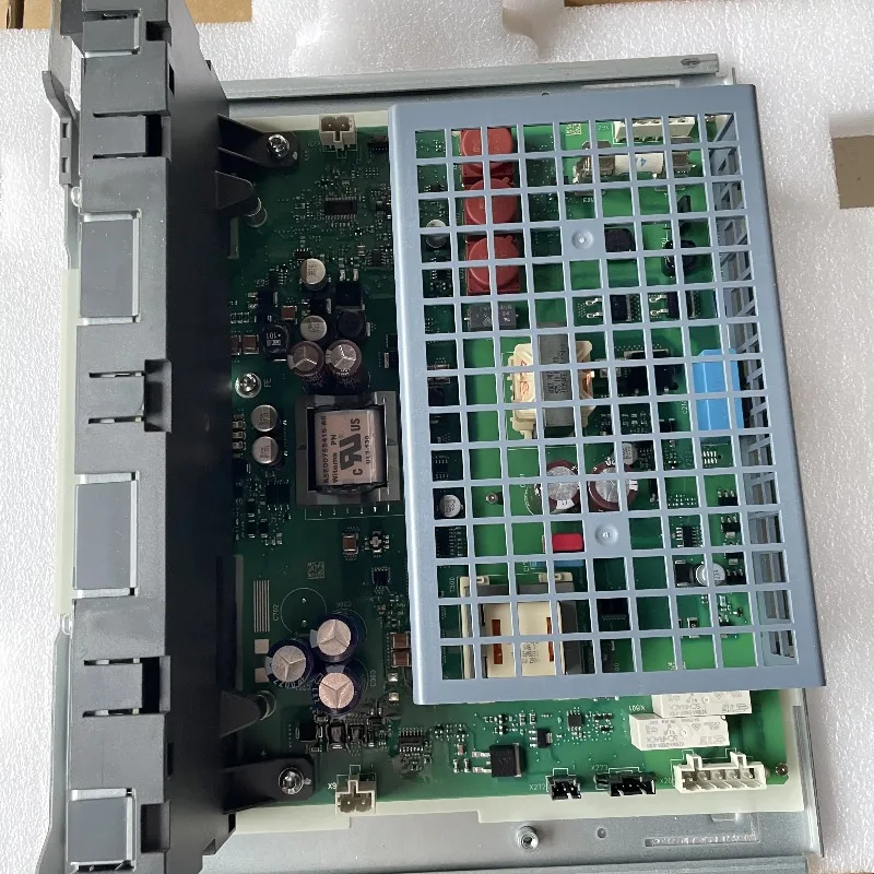 6SL3352-1AE38-4CA1b SINAMICS وحدات التحكم في الحركة نوعية جيدة S120 جميع السلاسل 6SL3352-1AE38-4CA1 عروض خاصة متاحة