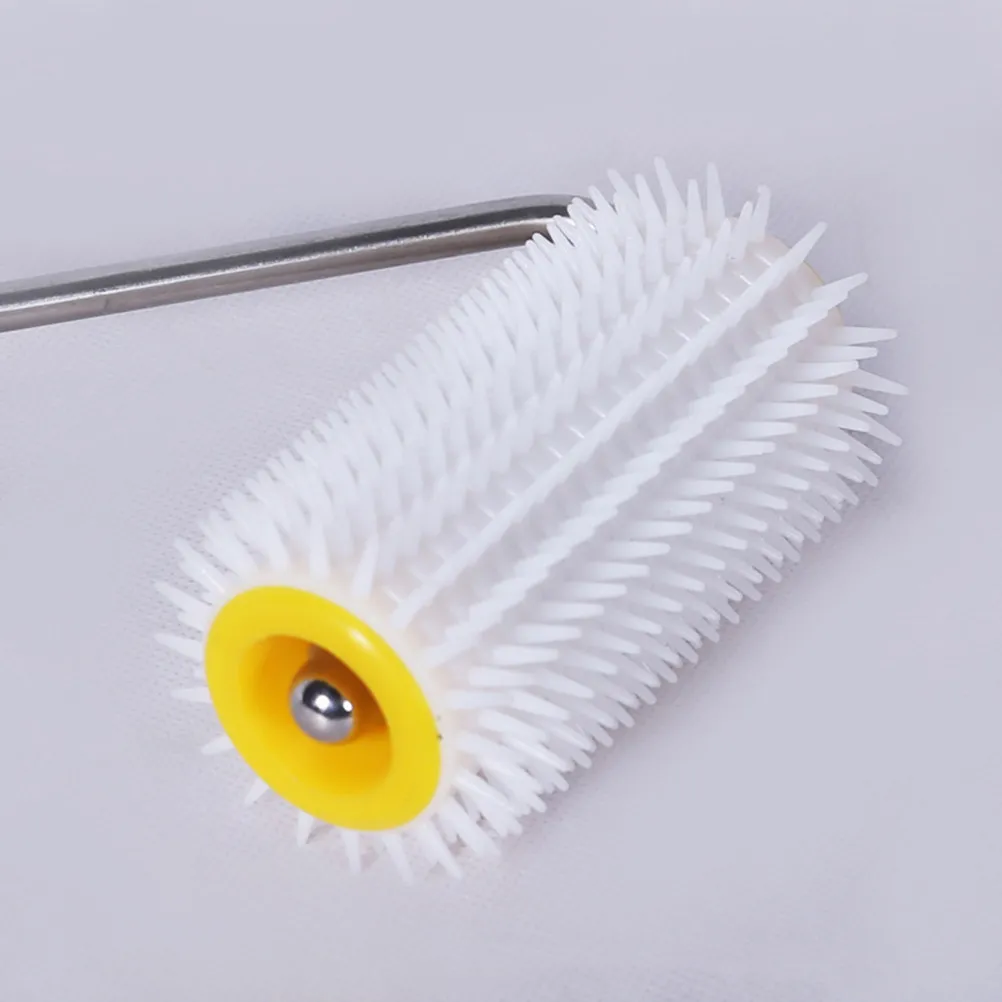 Beekeeping Propolis Collector Roller with Plastic Tines Wooden Grip Steel Frame Easy Clean Warm Water Wash Propolis Board Tool