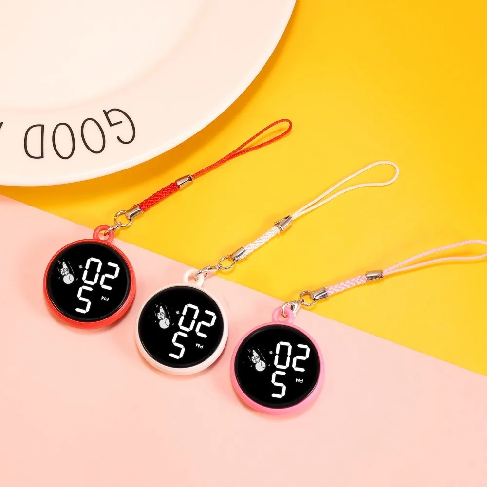 المحمولة شاشة تعمل باللمس الطلاب على مدار الساعة LED الرقمية متعددة الوظائف سلاسل المفاتيح على مدار الساعة للماء ساعات الجيب للجنسين