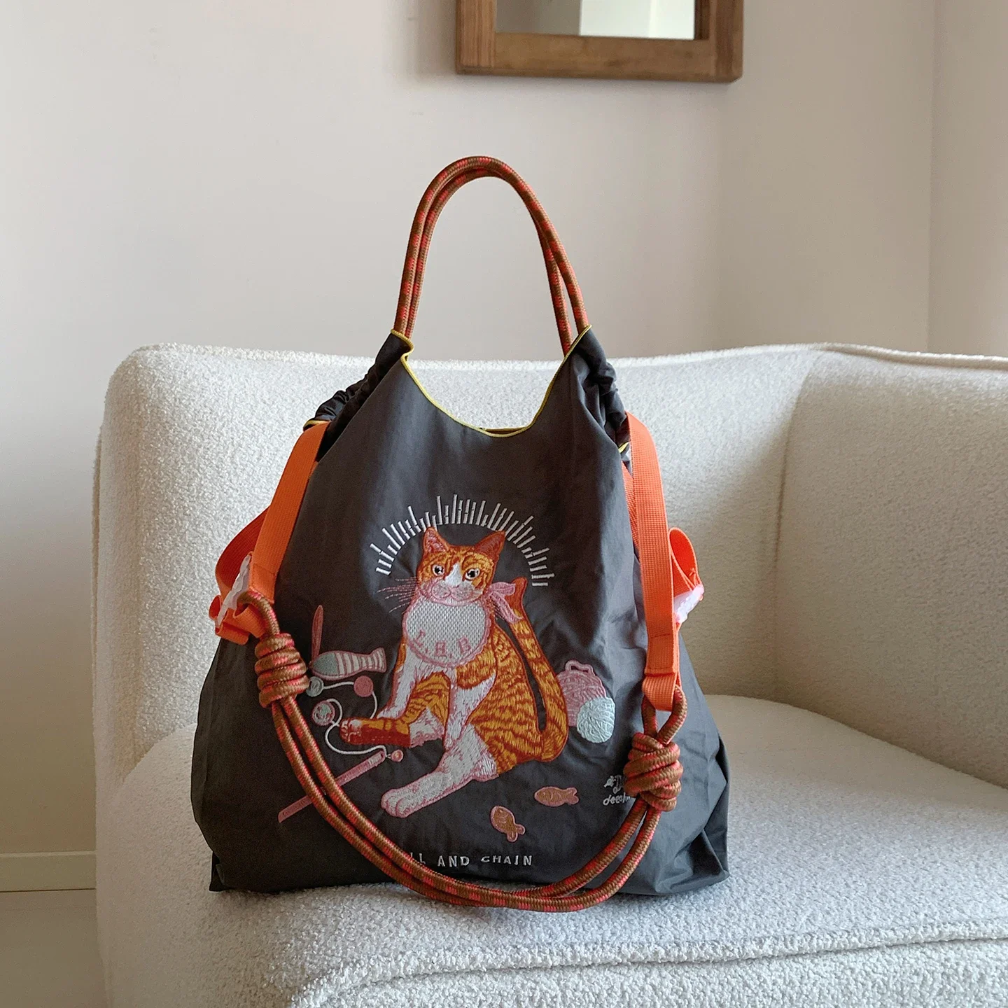 Neue modische Damenhandtasche mit Katzenmotiv-Stickerei, Einkaufstasche aus Nylon, Umhängetasche für Pendlerinnen, Damen-Crossbody-Tasche – Detail 2