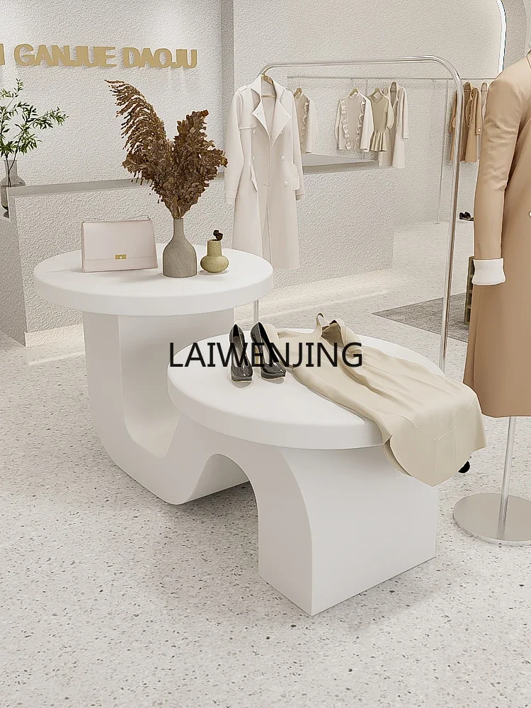 S Curve Shape Nakajima Display Stand, Floor-to-Floor Art Booth