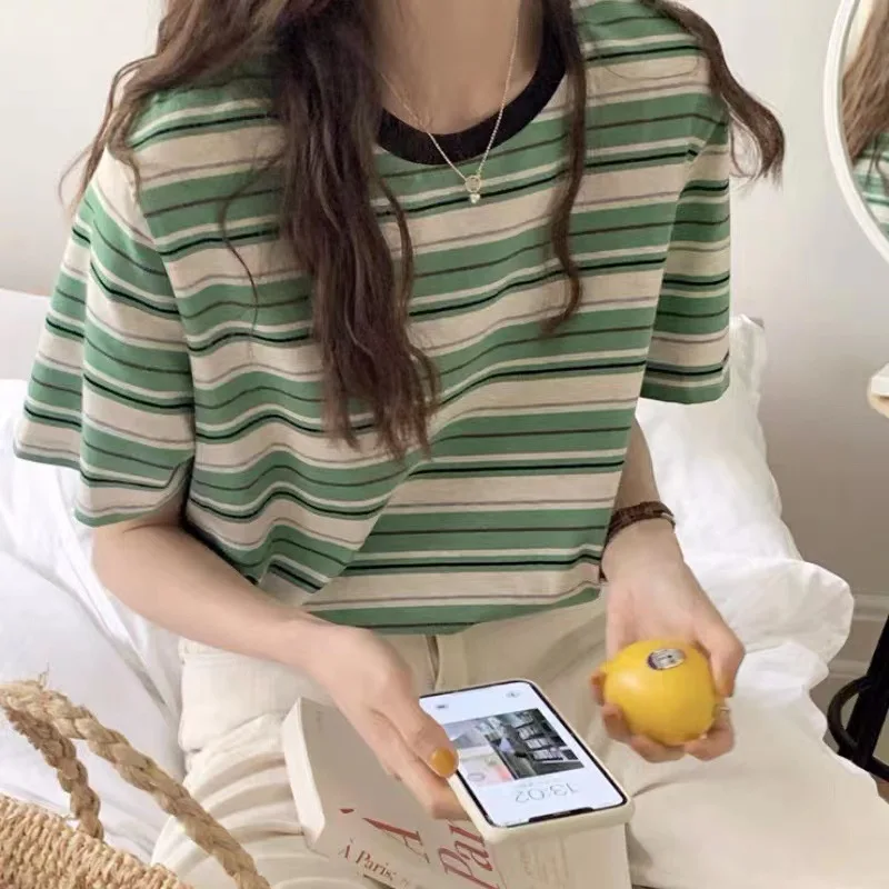 Women's Striped Short Sleeve T-shirt Loose Crew Neck Summer Tee