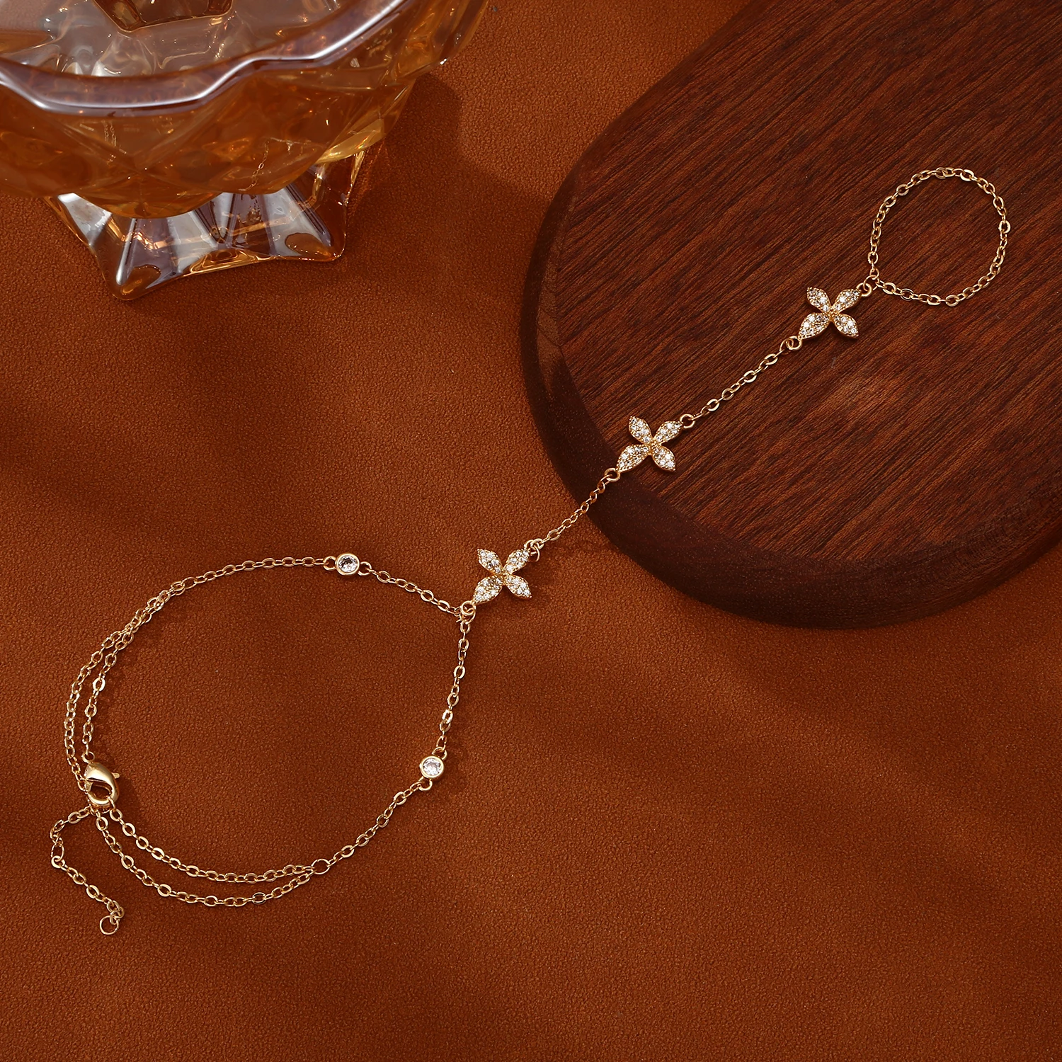 Minimalist Cross Charm Chain Hand Harness Bracelet Connected Finger Ring Wrist Fashion Hand Jewelry Gift For Ladies Daily Party