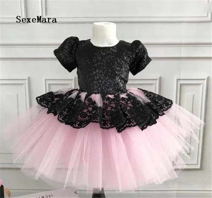 Cute Puffy Baby Girl Birthday Party Gowns Applique Lace Little Princess manica corta Flower Girl Dress