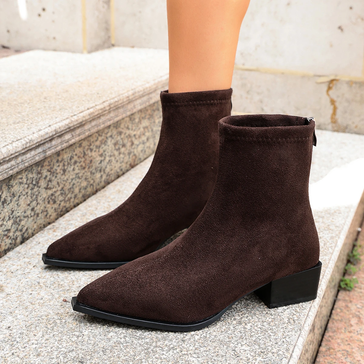 Spitze Damen-Stiefeletten, modische Wildleder-Luxus-Absatzschuhe, neue Winterstiefel 2026, Designer-Kleid, sexy Mujer – Detail 3