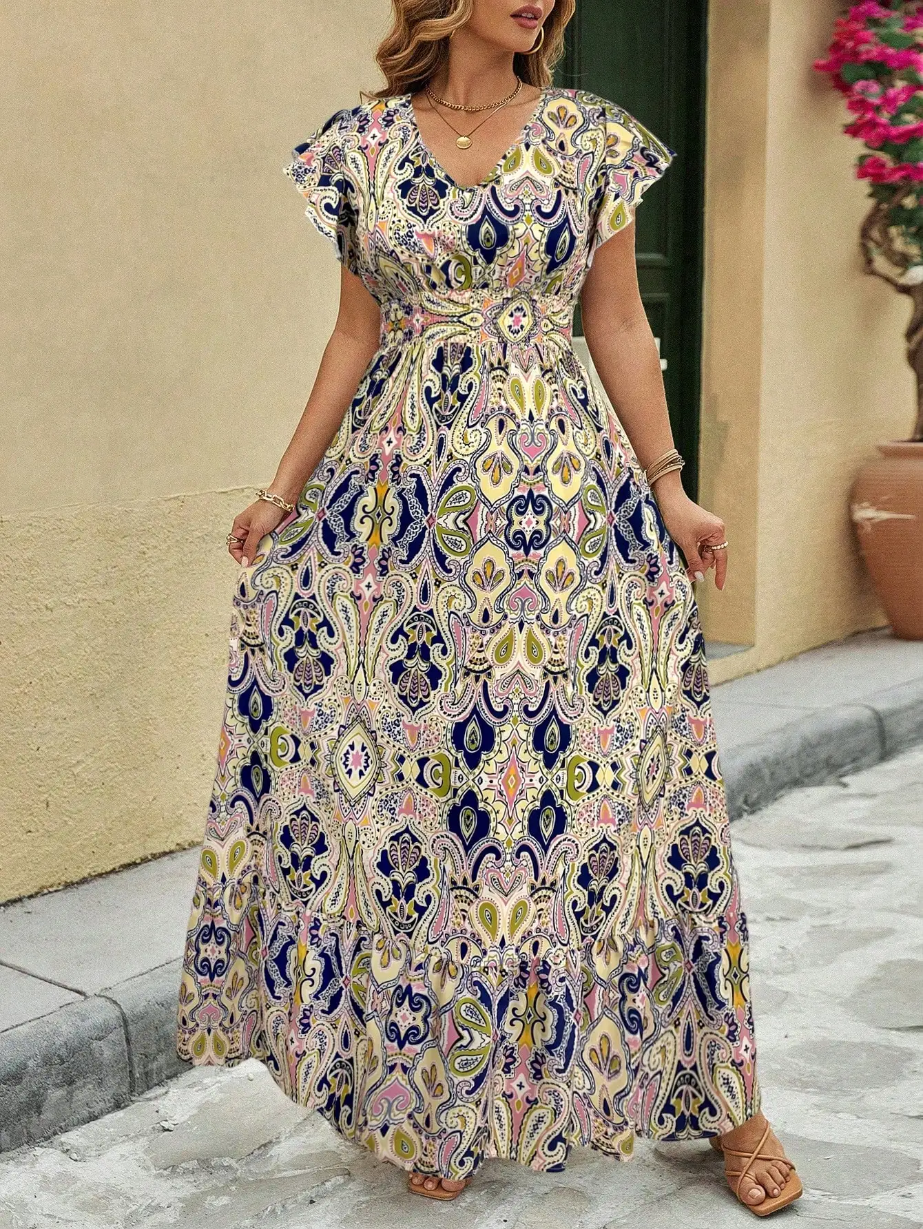 

Plus Size V-Neck Paisley Print Casual Vacation Maxi Dress For Women