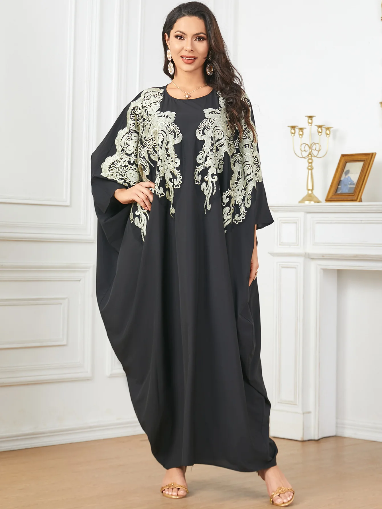 

Islamic Loose Bat Sleeves Comfortable and Casual Middle East Moroccan Muslim Arab Dubai Applique Robe Dress Abaya Women