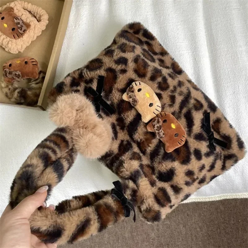 MBTI Y2k bolso de leopardo para mujer Hello Kitty Vintage bolso de hombro de felpa suave esponjoso estilo Harajuku moda lindo bolso femenino Kawaii