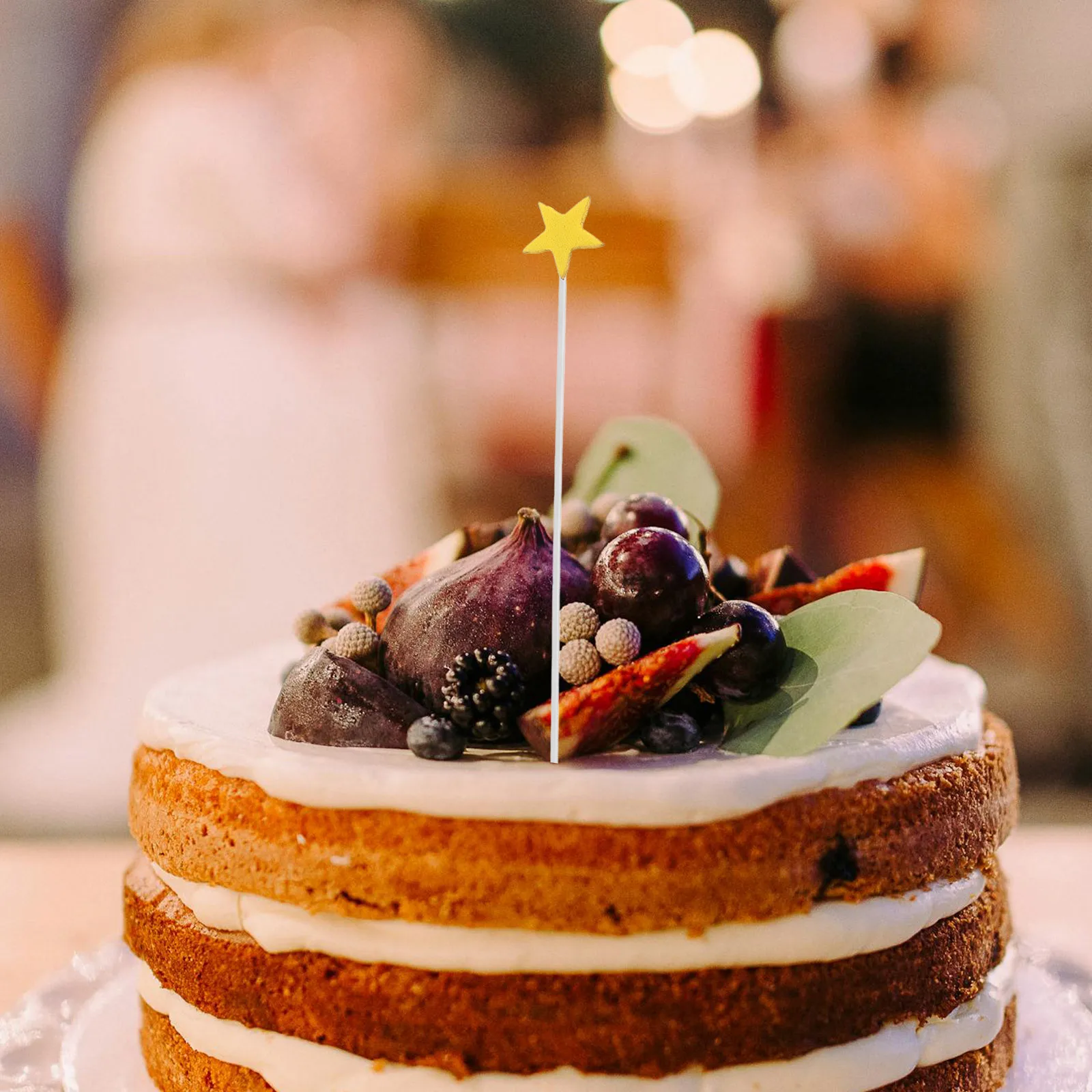 

100Pcs Gold Star Cake Toppers Reusable Design for Multiple Occasions Birthday Party Cake Decoration Supplies Space Cupcake Stand