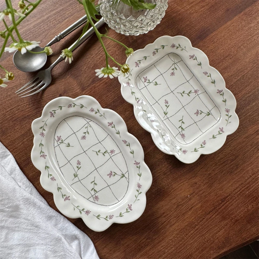 

Oval Ceramic Plate Western-style Dessert and Bone China Plate Cute and Fashionable Ceramic Dinnerware Special Cutlery for Girls