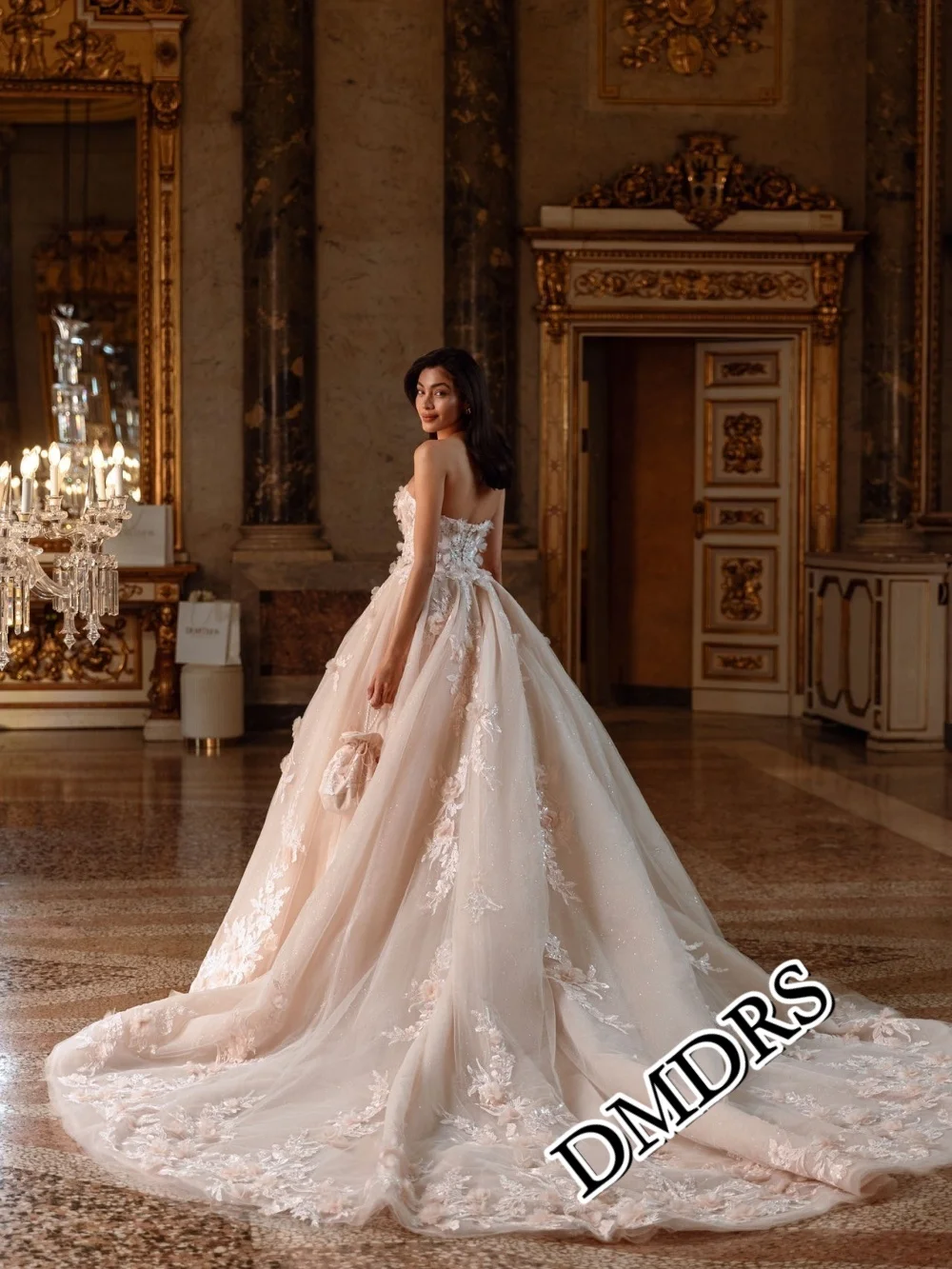 DMDRS Dolce 3D Abito da sposa floreale Romantico Abiti da sposa in rilievo Affascinante Appliqued Abiti da sposa lunghi fino al pavimento Abiti da sposa