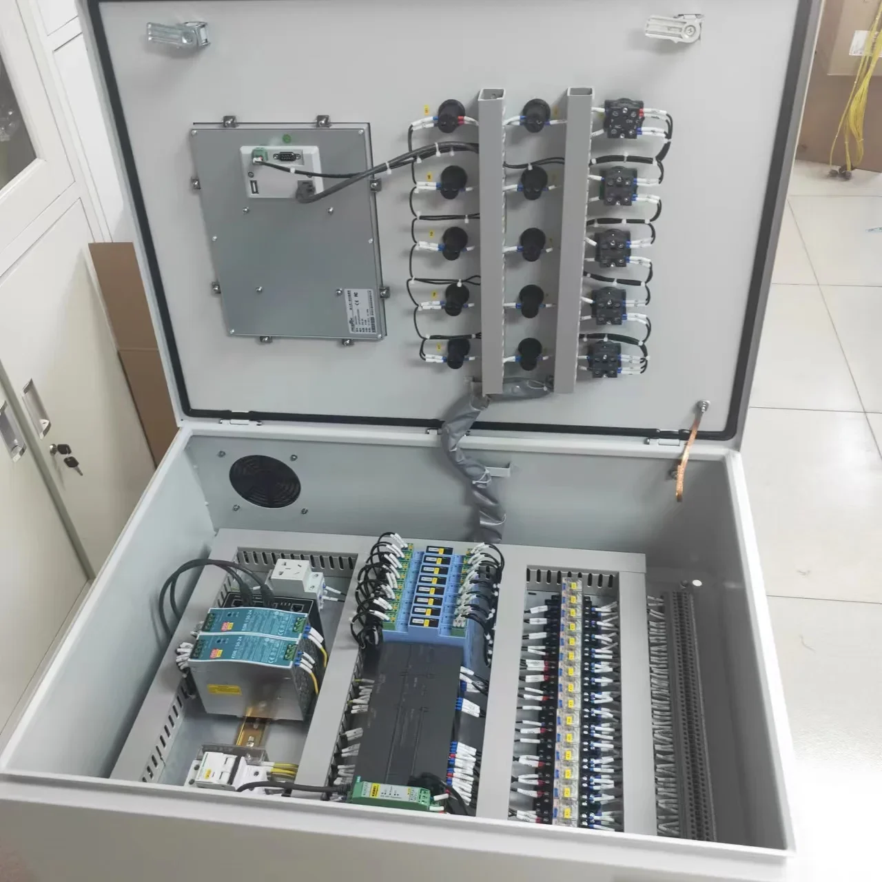 low Voltage  Electrical Main Power Distribution Panel Boards fermenter control panel