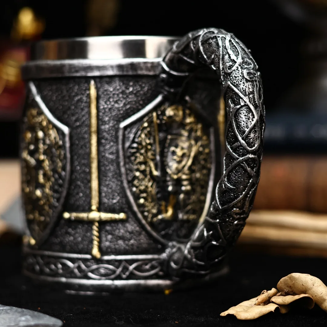 Creative 3D Norse Medieval Knight Soldier Beer Mug Tankard Stein Cup Viking Stainless Steel Whiskey Cup Wine Glass Bar Decorativ
