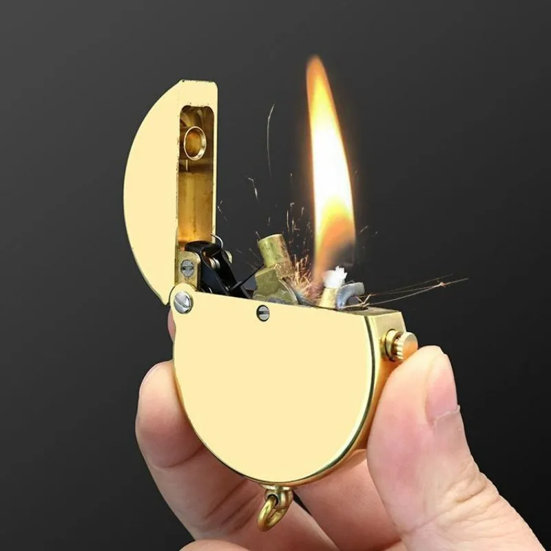 Brass Retro Nostalgia Torrance Kerosen Lighter Alien Old Style Mechanical Trendy Play Men's Igniter