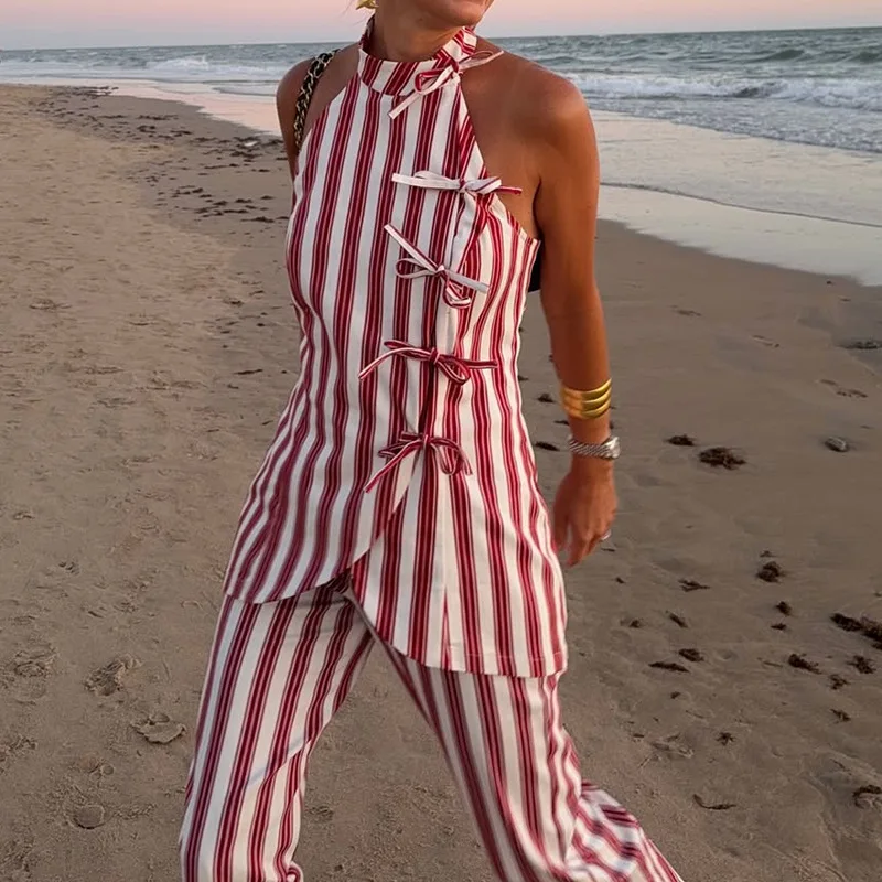 Nouvel ensemble deux pièces d'été pour femme, coupe ajustée, motif rayé, style nœud, tenue de vacances, comprenant un haut sans manches à col licou et un pantalon assorti