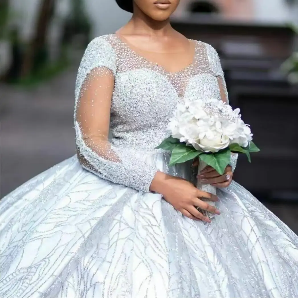 

Customize Customize Luxury Heavy Beaded Ball Gown Wedding Dresses White Long Sleeve O Neck Plus Size Africa Bling Bling Wedding