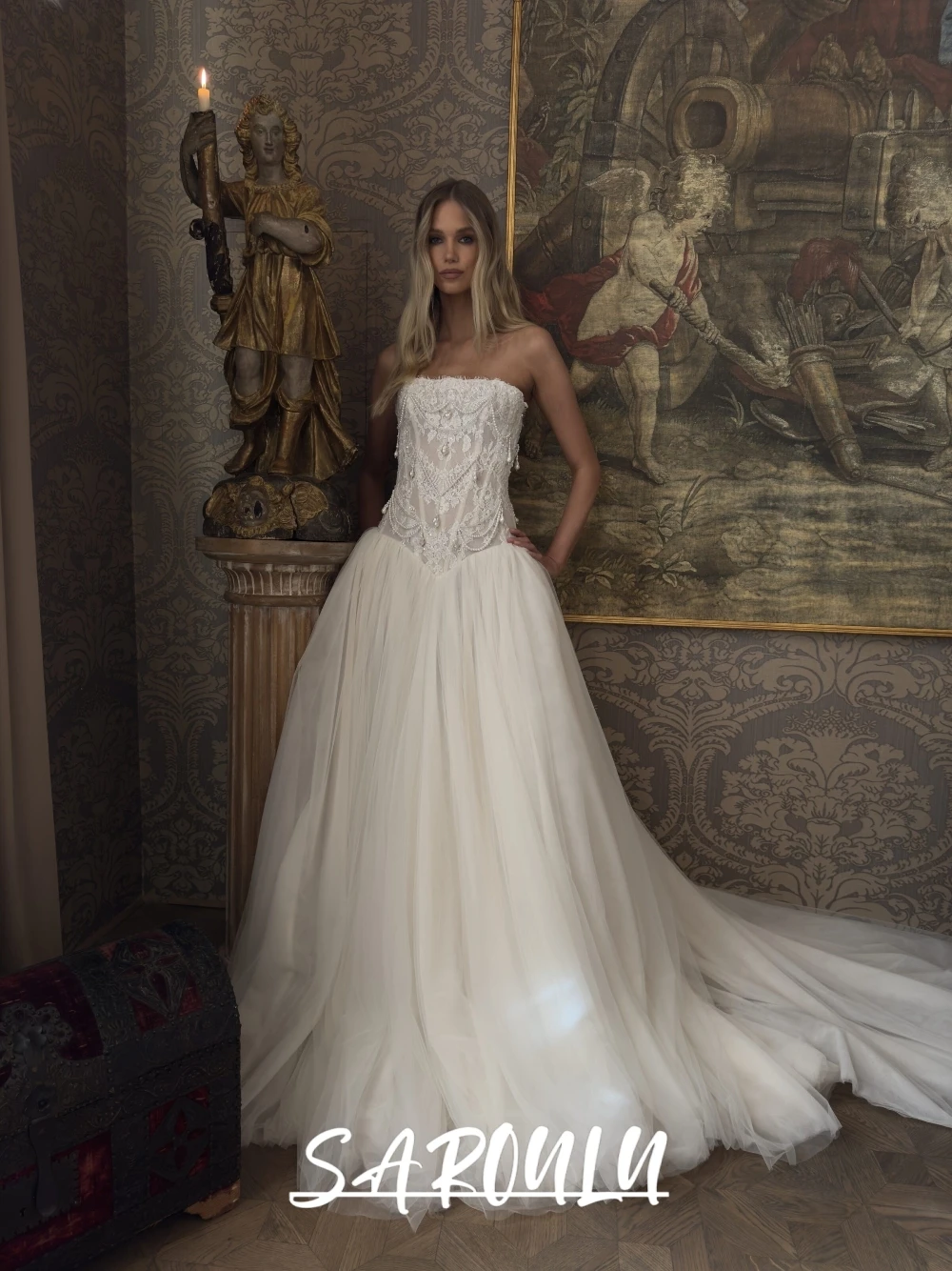 Strapless Lace Beaded Pearls Wedding Dress For Bride Fluffy Tulle Ball Gown Long Chapel Train Customized Elegant Glitter Wear