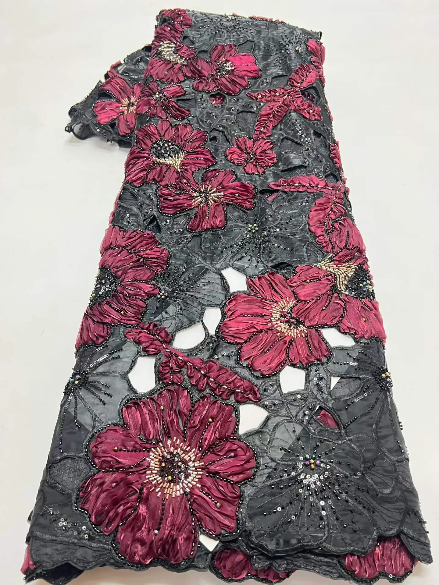 

Latest Nigerian Tulle Lace Fabric 2026 High Quality 3D African Sequins Beaded Lace Fabric For Women Evening Party Dress Sewing