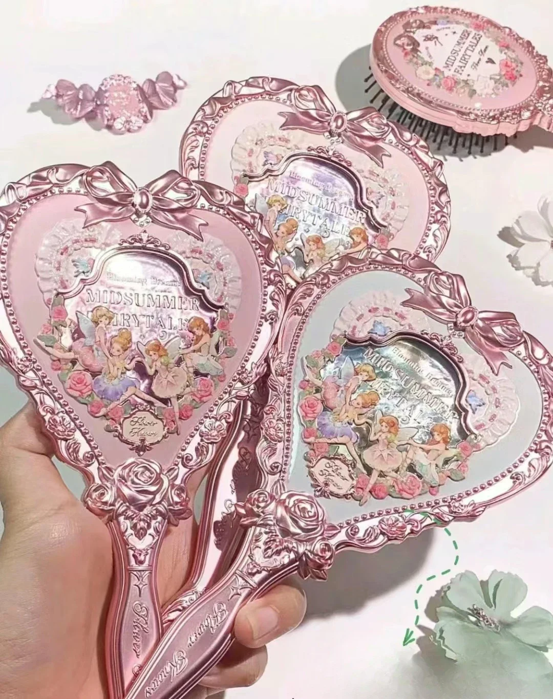 Flower sa Midsummer Fairytales Series Love Shaped Handheld Makeup Mirror Air Cushion pettine strumento per il trucco