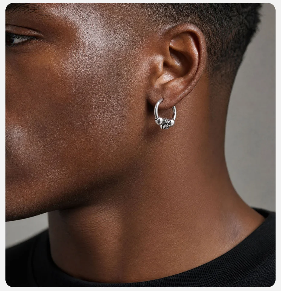 Vnox Herren Edelstahl Huggie Hoop Ohrringe Retro Dämonenauge Perle Punk Hip-Hop Ohrschmuck Geschenk für Männer Tägliches Tragen – Detail 3