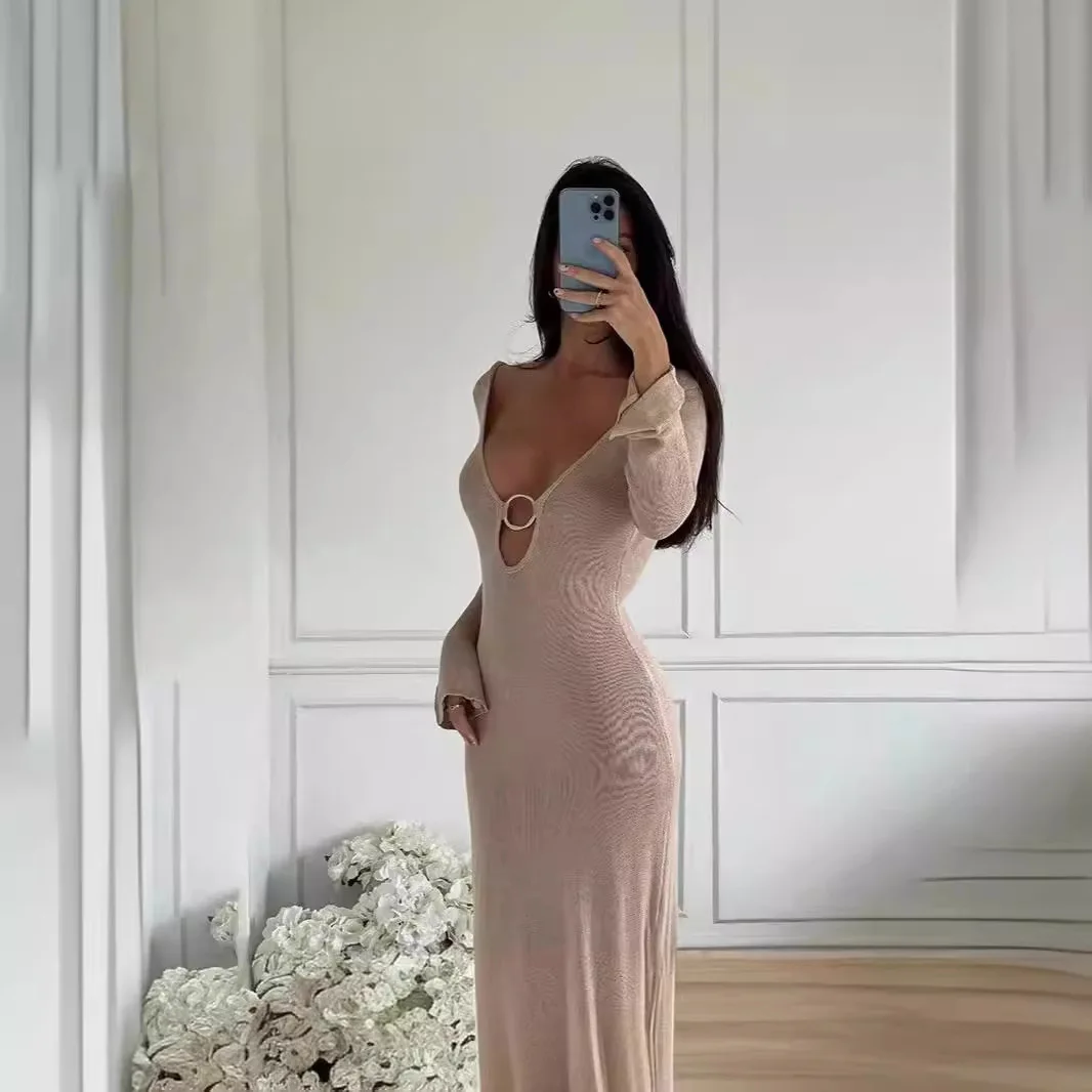 

V-Neck Sexy Knitted With Circular Ring Backless Long Sleeved Woolen Dress 133187#