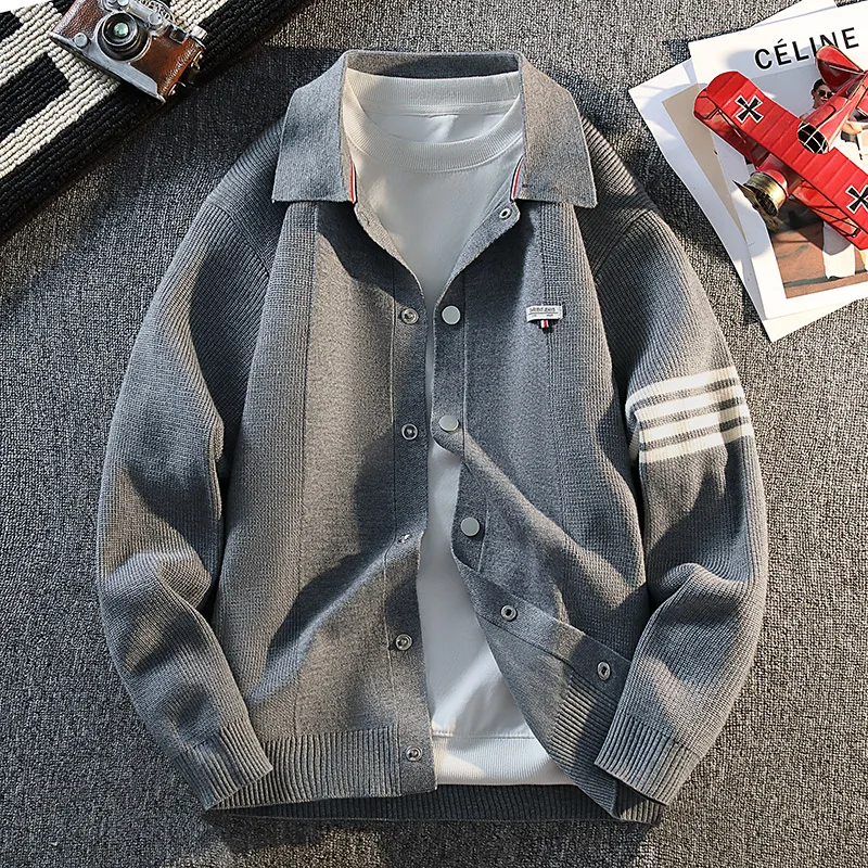 

Retro Color Block Striped Knitted Cardigan New Autumn Winter Men's Sweater Classic Unisex Button-front Sweater