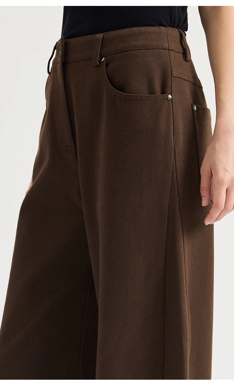 KL7624028 Damen Baumwollmischung High-Waist Weite Hose mit 5 Taschen, Ledergürtel und geradem Schnitt – Dezenter Luxus für den Frühherbst – Detail 4