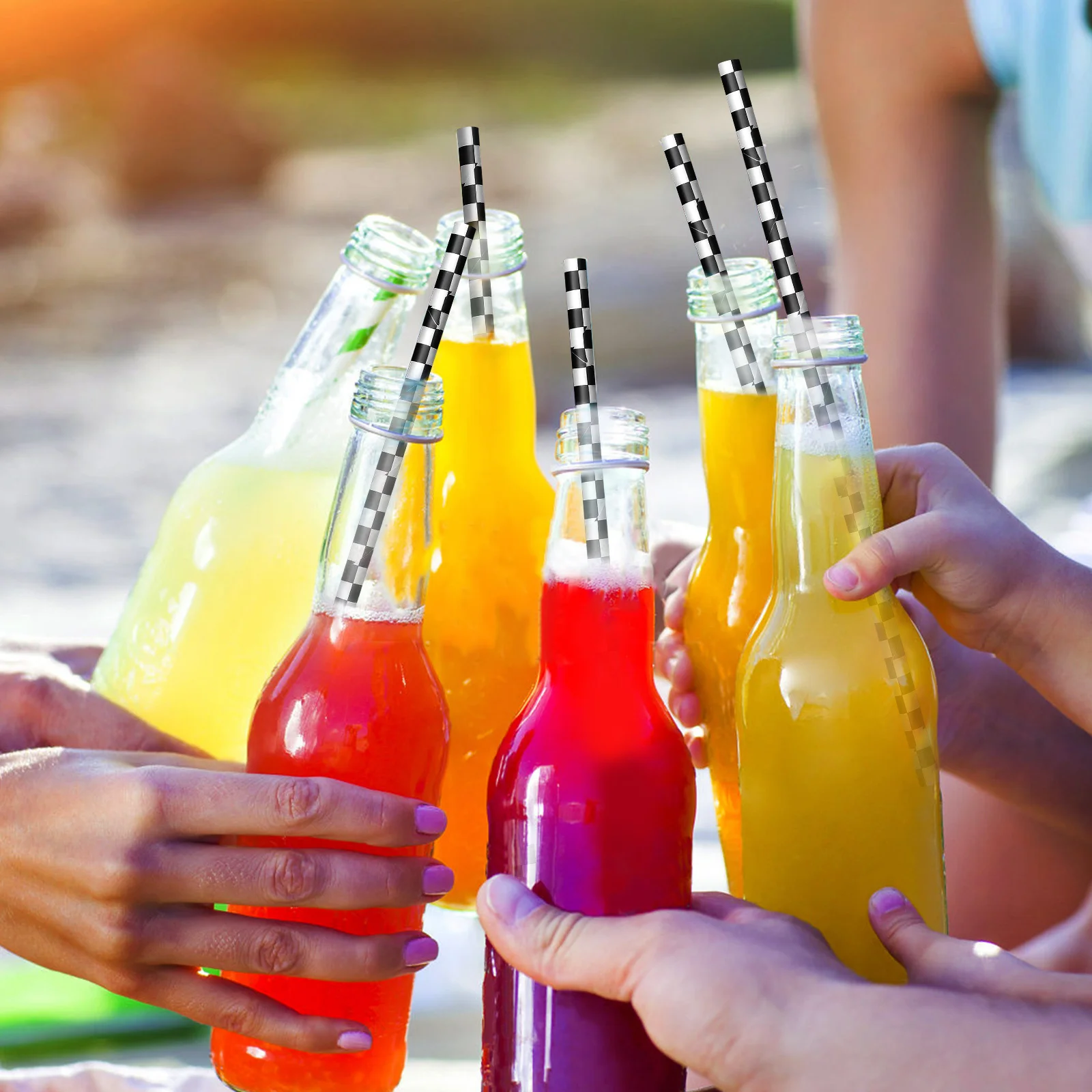 

100Pcs Race Party Straws Themed Paper Drinking Straws with Checkered Pattern Ideal for Car Racing Party Decorations Outdoor