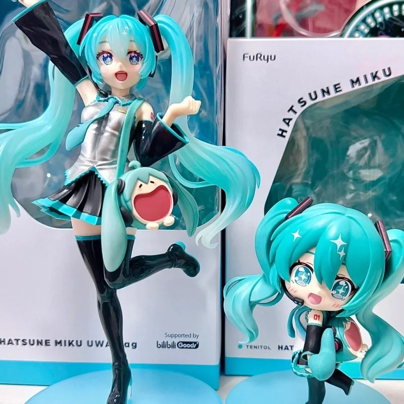 Original en Stock genuino Furyu Tenitol Hatsune Miku Uwa serie lindo bolso de sonrisa modelo Miku coleccionable modelo adorno de escritorio