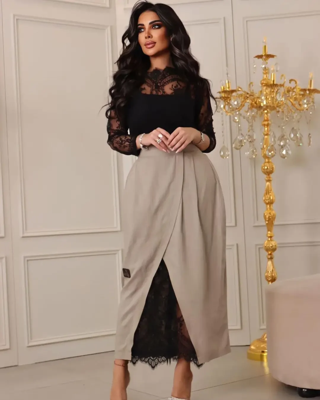 

Saudi Arabia Prom Dresses Black Lace Sheath Evening Dresses Overskirts Long Sleeves Split Formal Party Dresses